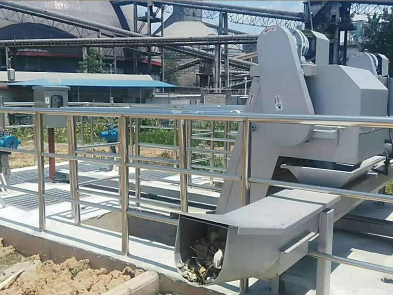 格栅除污機(jī)和(hé)輸送機(jī)